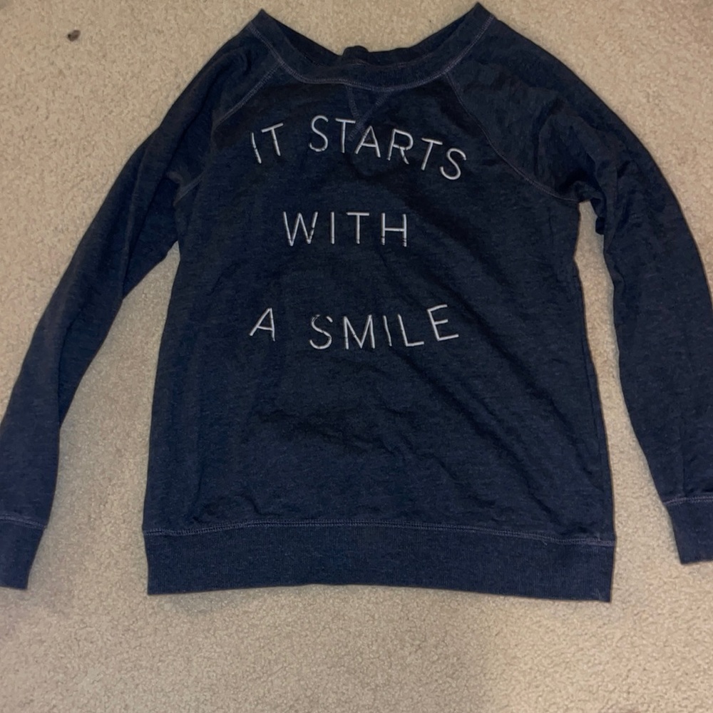 Grey M crewneck hoodie